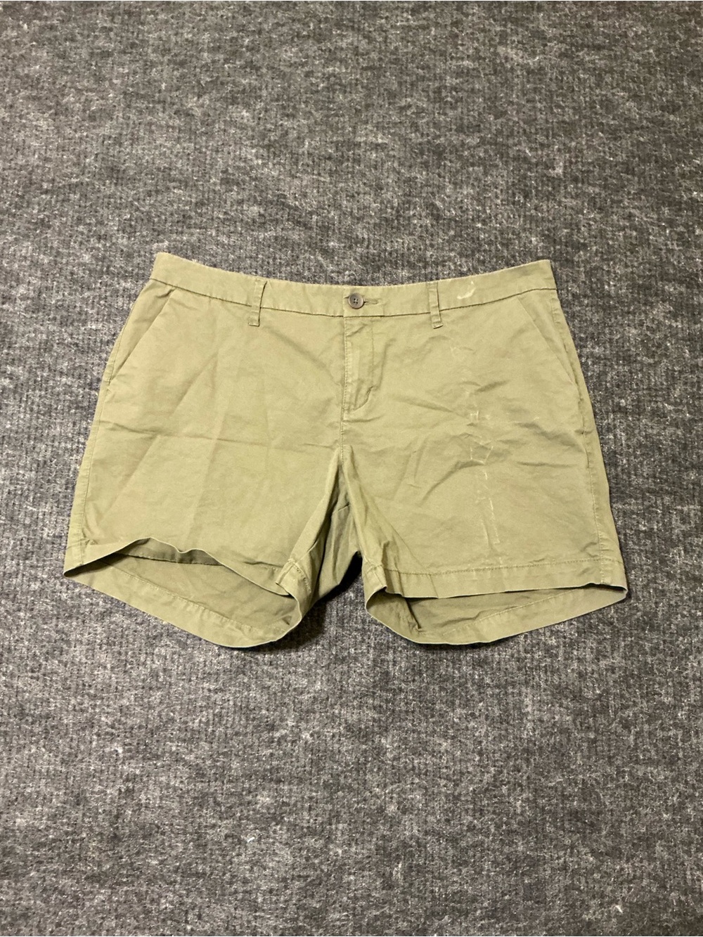 Old Navy Light Olive Flat-Front Men's Shorts